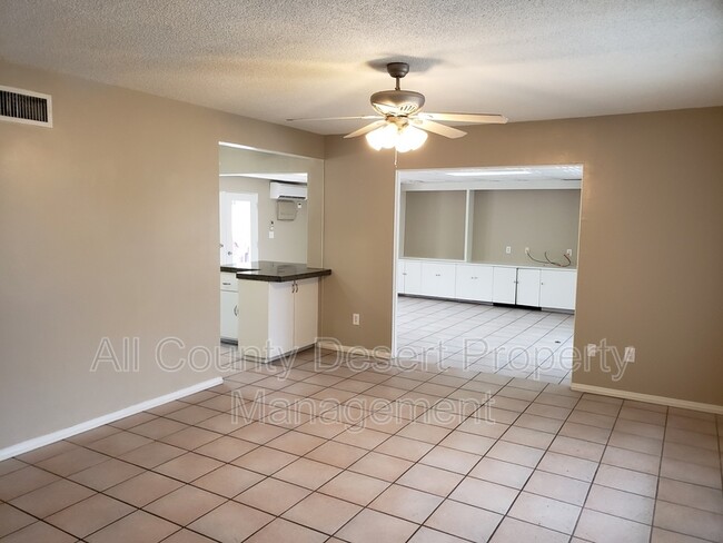 Building Photo - 69844 Pomegranate Ln