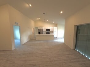 Building Photo - 2620 NW 8th Pl