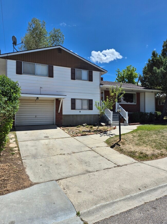 Building Photo - 1318 Virginia St