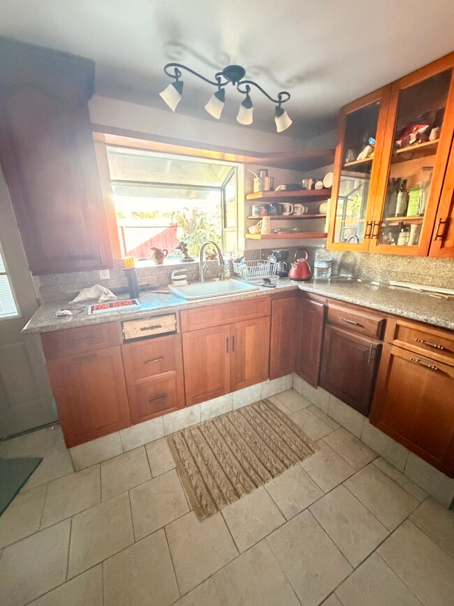 Foto del edificio - 1355 22nd St