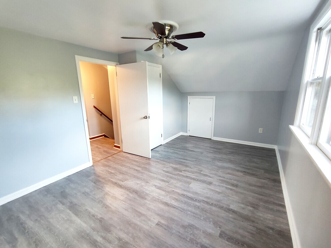 860 Fritztown Rd, Sinking Spring, PA 19608 House for Rent in Sinking