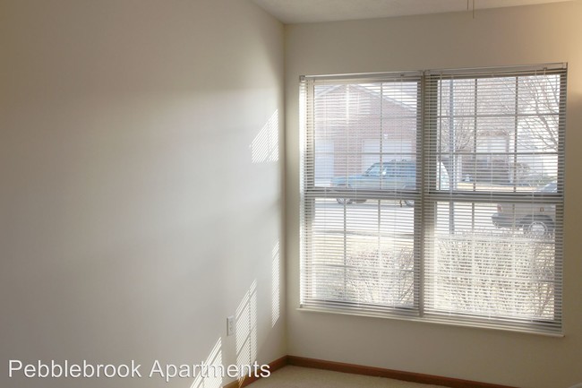 Building Photo - 105 Brookside Dr