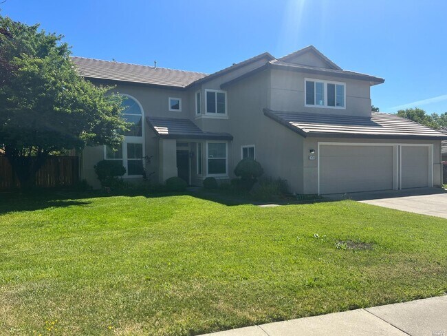 Building Photo - 2454 Whispering Oaks Dr
