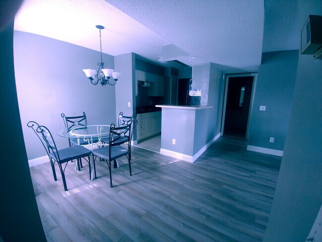 Foto del edificio - 10200 Belle Rive Blvd