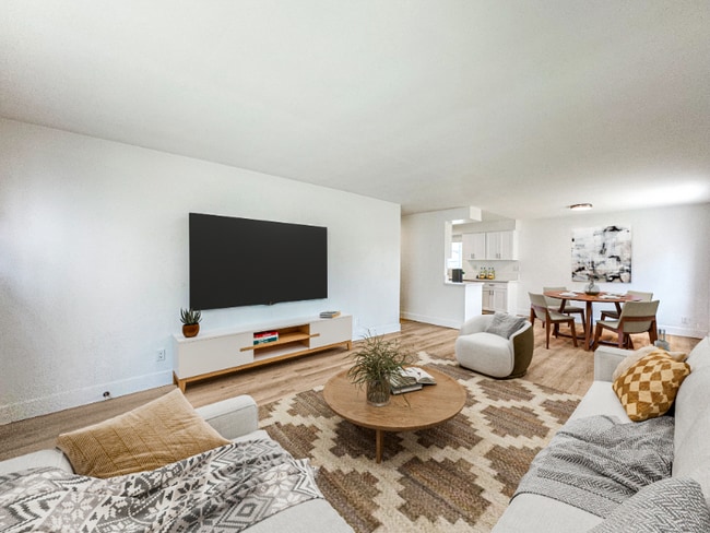 Foto del edificio - 4461 Farquhar Ave