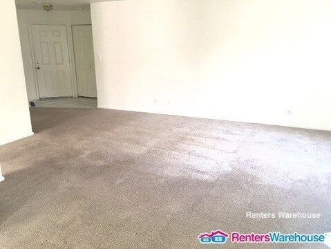 Building Photo - 5052 S Rainbow Blvd