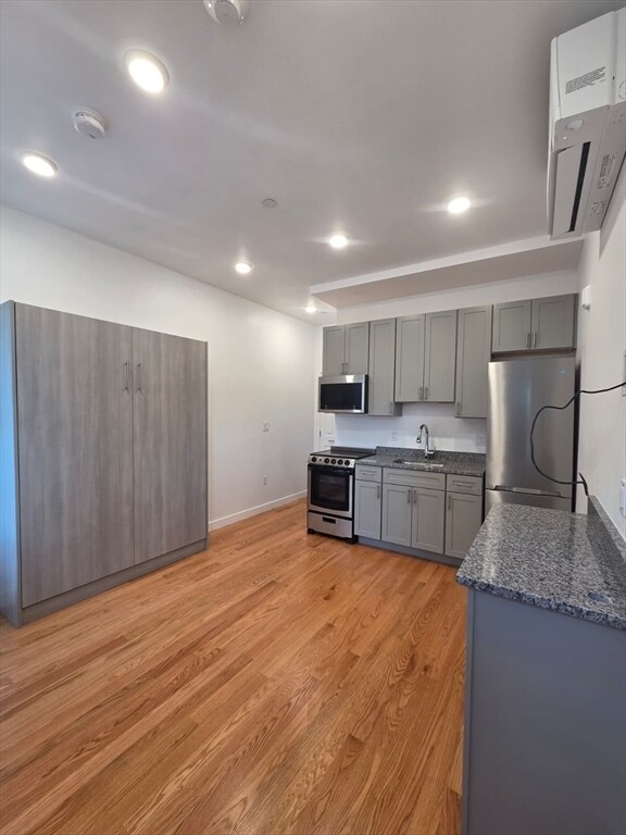 Foto del edificio - 165 Hawthorne St