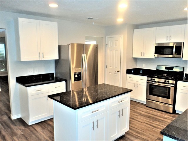 Foto del edificio - 14006 Honey Bee Ct