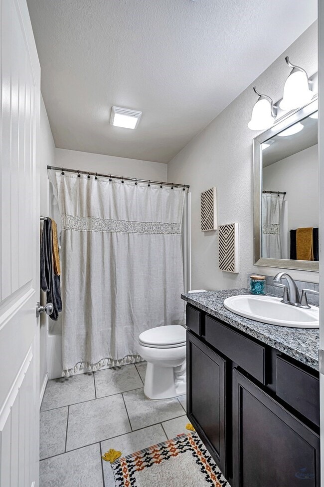 Building Photo - 6809 Brush Dr