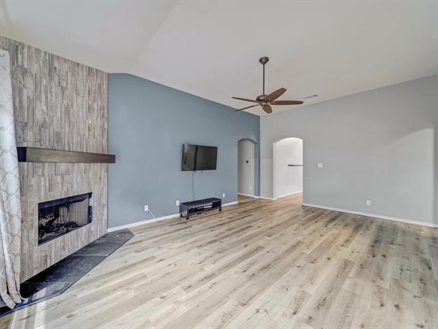 Building Photo - 1712 Blackburn Way