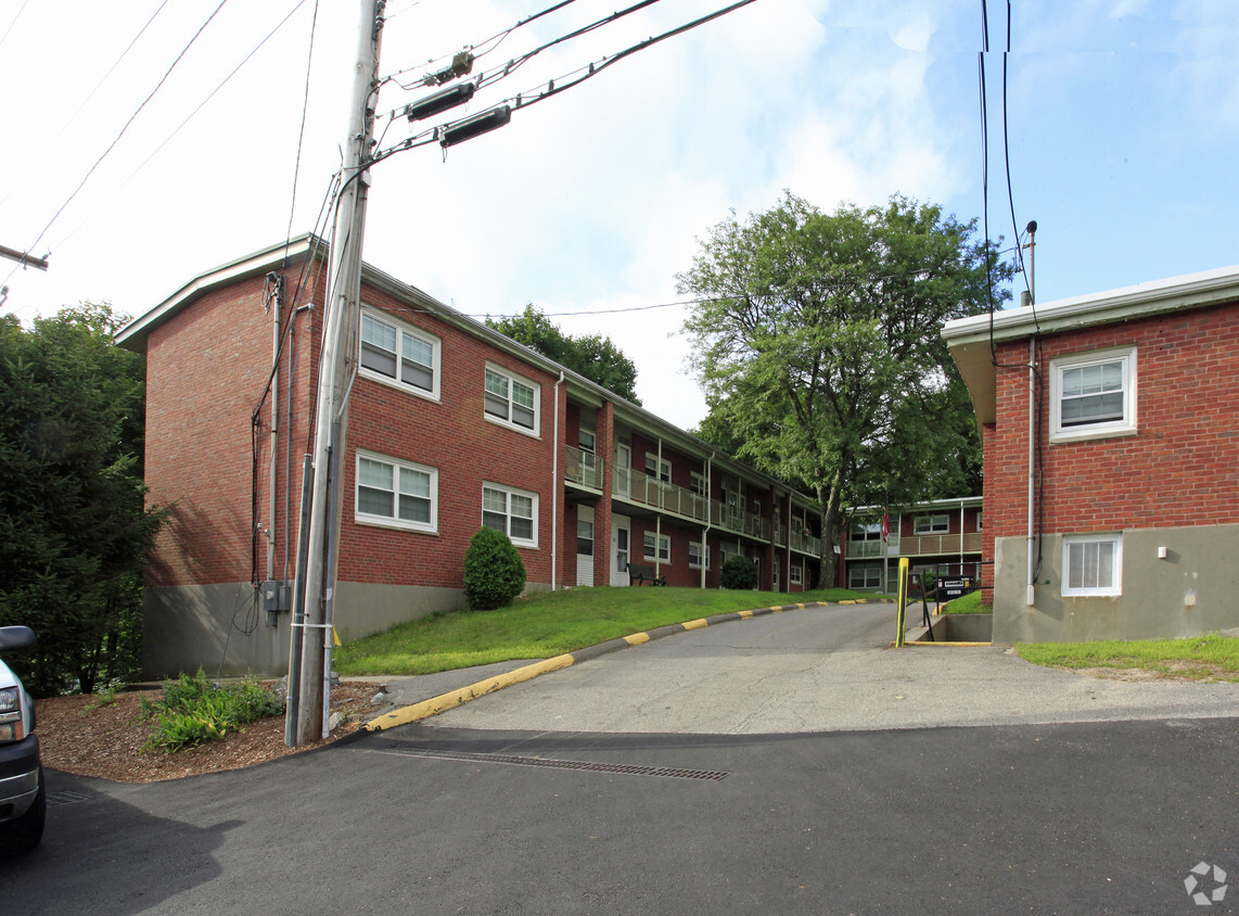 Foto principal - 1-32 Fairfield Ct