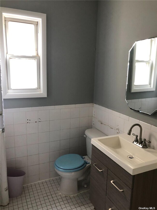 Foto del edificio - 93-14 101st Ave