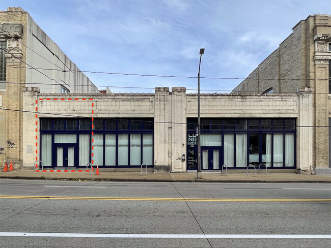 Building Photo - LUNA Lofts
