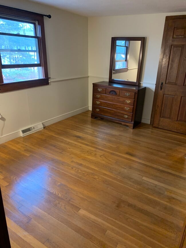 Dormitorio - 4 Bound Brook Ln