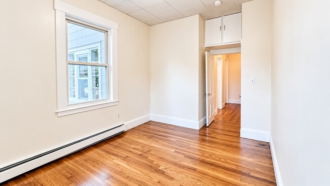 Building Photo - 229 Jackson St