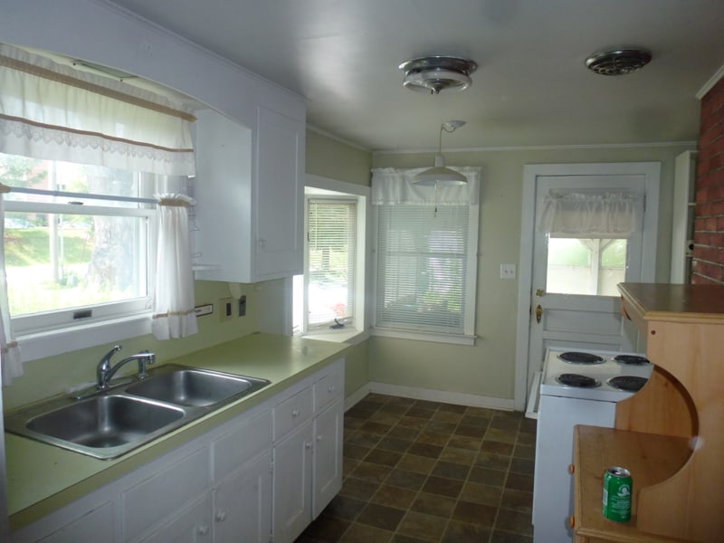 Photo - 140 Spear St (South Burlington, VT)