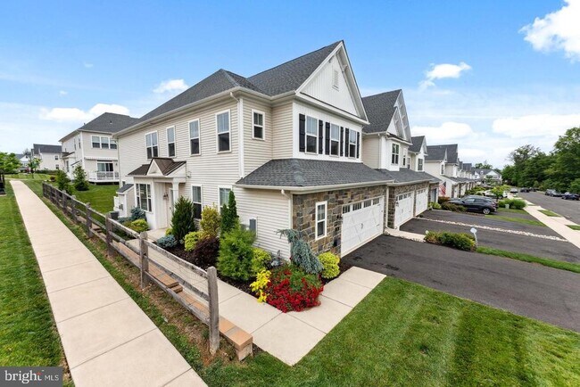 Foto del edificio - 38 Lacey Ln