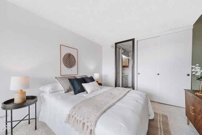 Building Photo - Mott Smith Laniloa