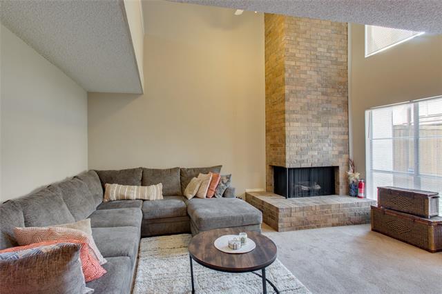 Foto del edificio - 1821 Highbrook Ct