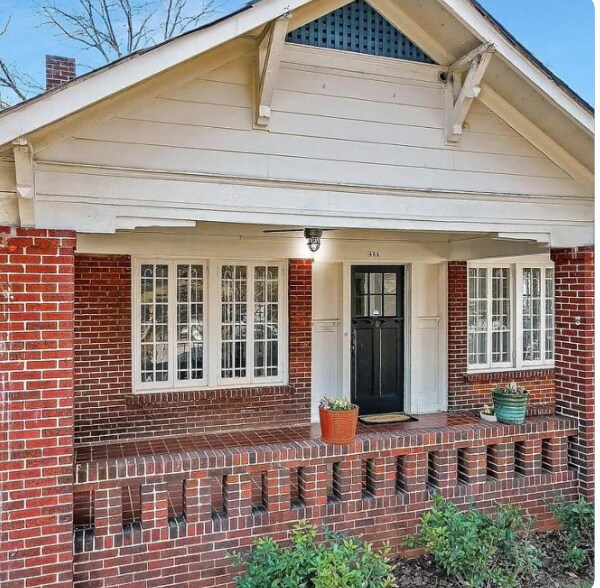 Foto del edificio - 406 Parkway Dr NE