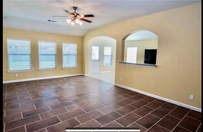 Building Photo - 10906 Barker Gate Ct