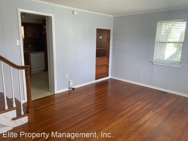 Building Photo - 3 br, 1 bath House - 713 Priority Rd