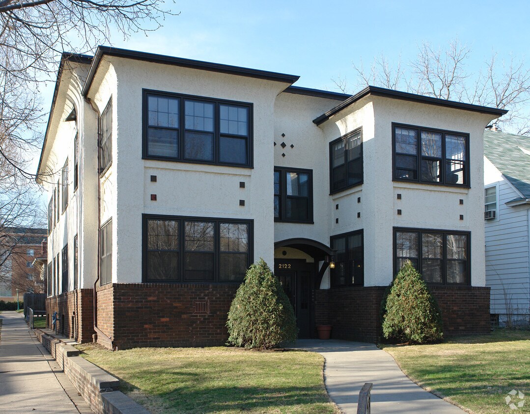 Building Photo - 2122 Dayton Ave