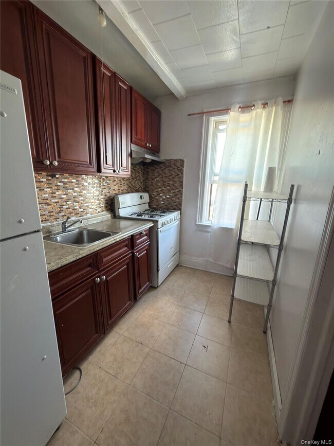 Foto del edificio - 107-11 129th St