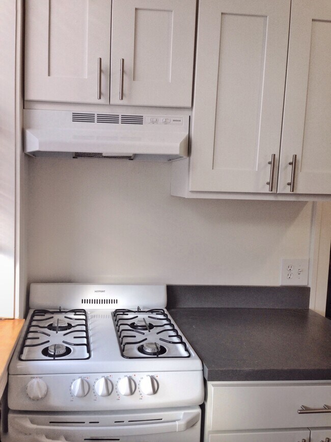 Foto del edificio - 921 W Oakdale Ave