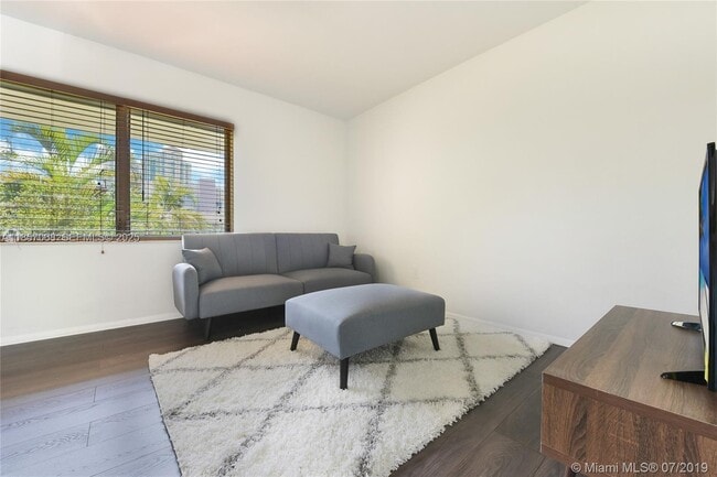 Building Photo - 345 Michigan Ave