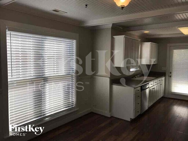 Foto del edificio - 153 Creekstone Tr