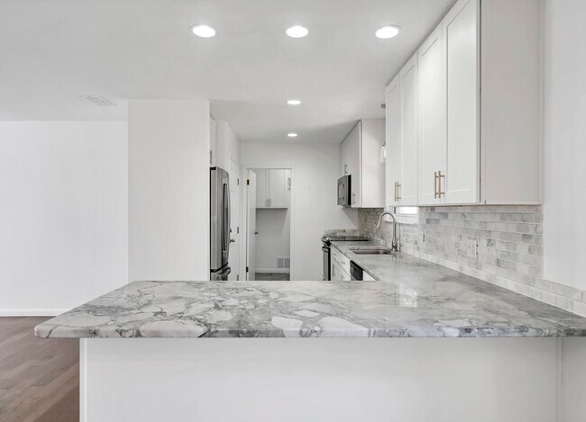 Building Photo - 309 Pontevedra Ln