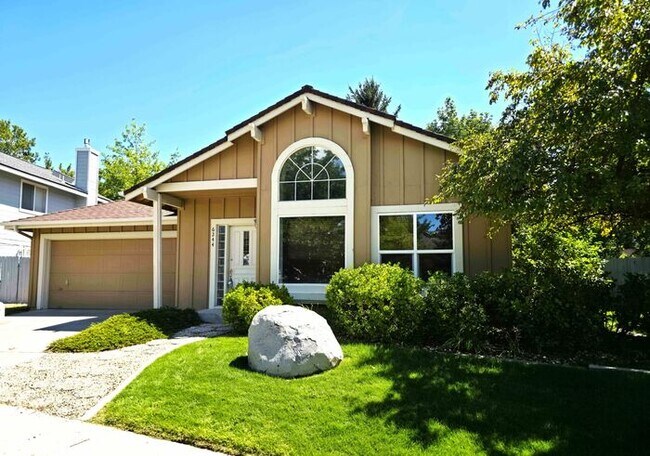 Foto del edificio - Beautifully Updated 3 Bedroom 2 Bath Updat...