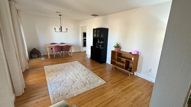 Photo - 8705 Lakeaire Dr House