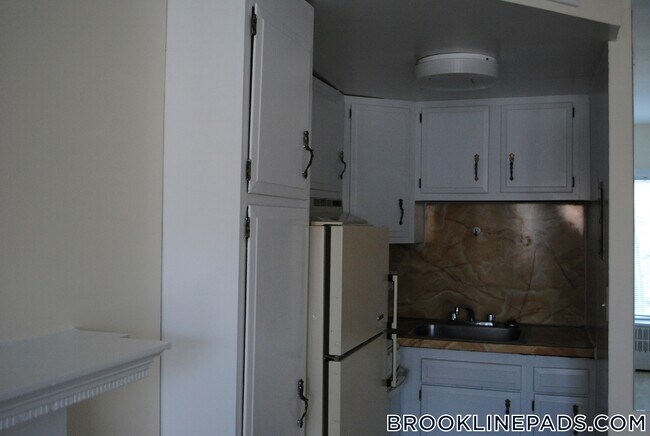 Foto del edificio - 1223 Beacon St