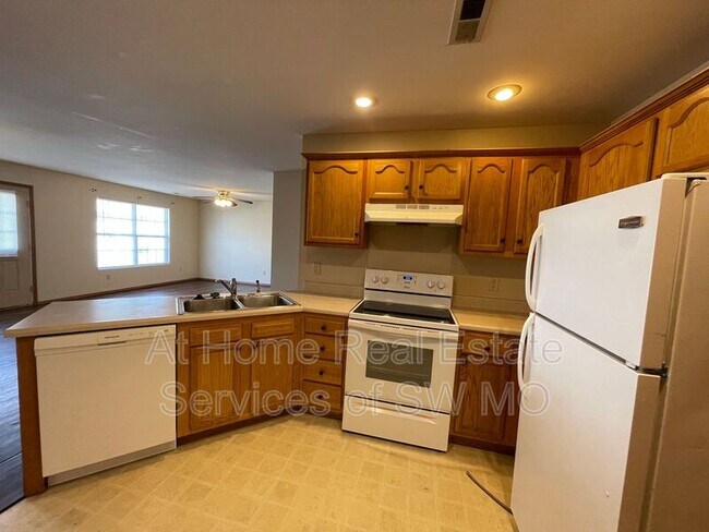 Foto del edificio - 1136 S Clifton Ave