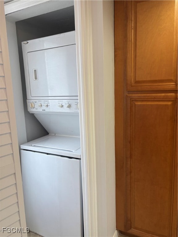 Building Photo - 5031 SW 16th Pl