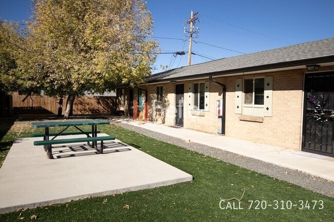 Building Photo - 1435 Otis St