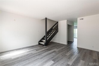 Building Photo - 3017 Pembroke Ln