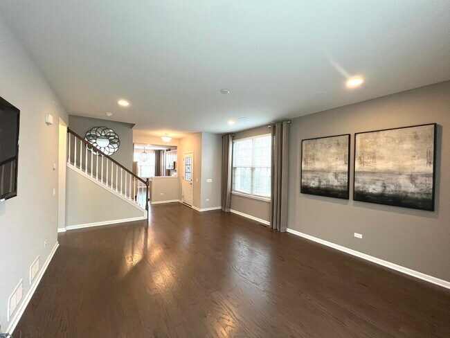 Building Photo - 518 Bramley Pl