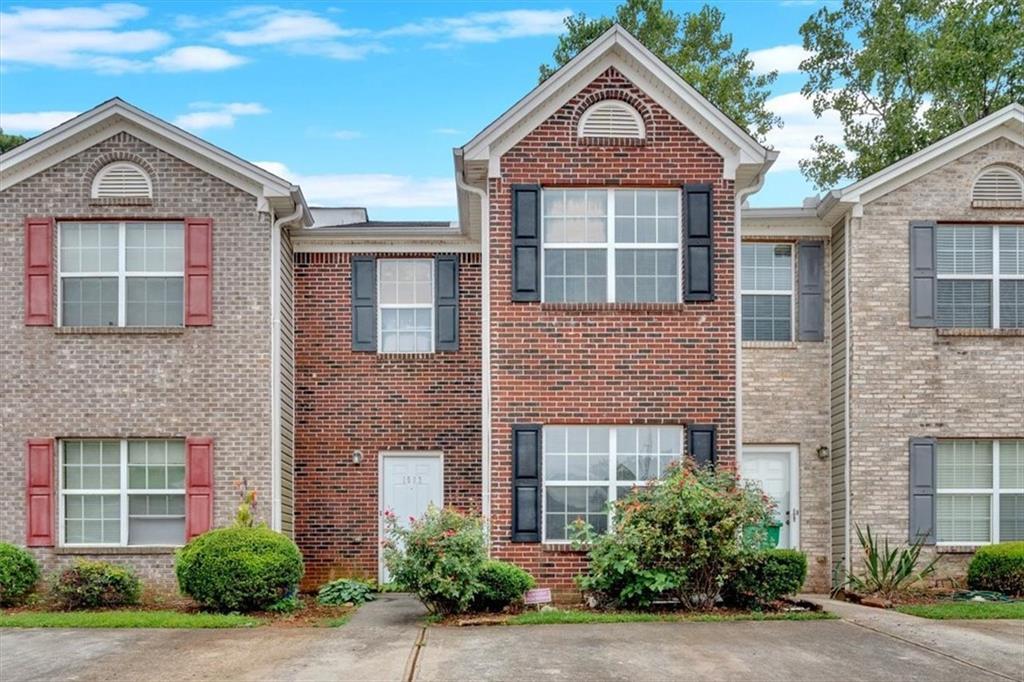 Foto principal - 1573 Eastern Sunrise Ln