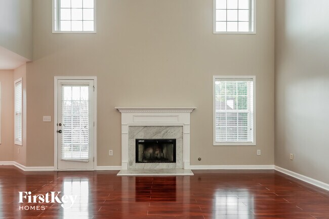 Foto del edificio - 1528 Park Knoll Trail NE
