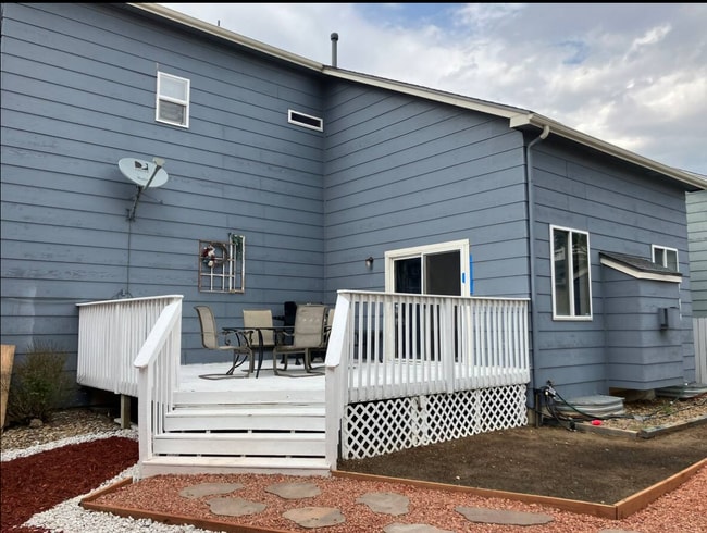 Photo - 1565 Gumwood Dr (Colorado Springs, CO) House