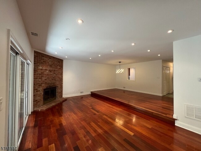 Building Photo - 428 Penns Way