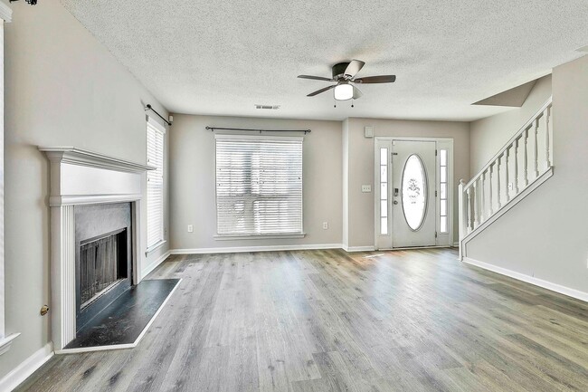 Building Photo - 3BR Home in Jonesboro. Spacious Primary Suite & Convenient Location