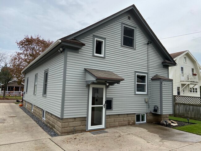 Foto del edificio - 717 S Fairview St