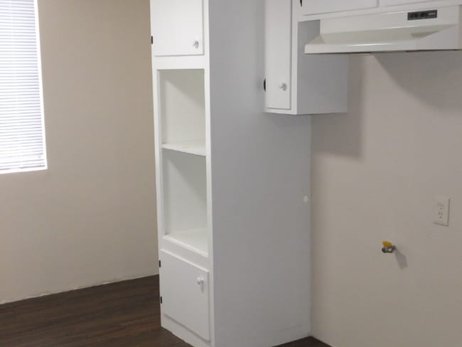 Foto del edificio - 6890 Paramount Blvd