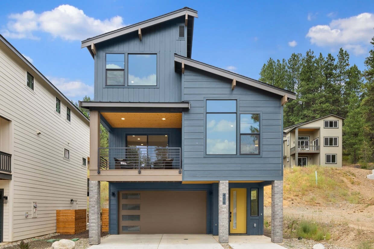 Primary Photo - MAJOR RENT REDUCTION Brand New 4-Bedroom H...