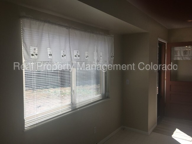 Building Photo - 2682 S Quintero Way