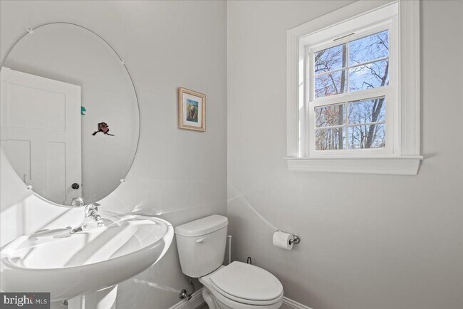 Foto del edificio - 2061 St Pauls Ct